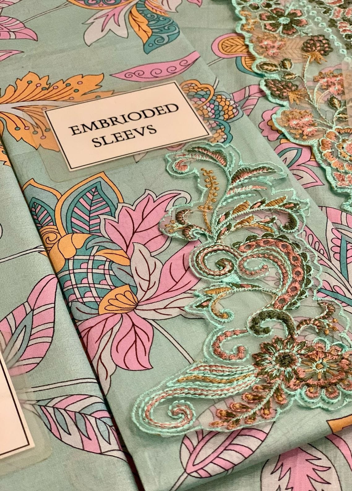 Embroidered Lawn 3 Piece Unstitched Suit RL-N-607 - Summer Collection